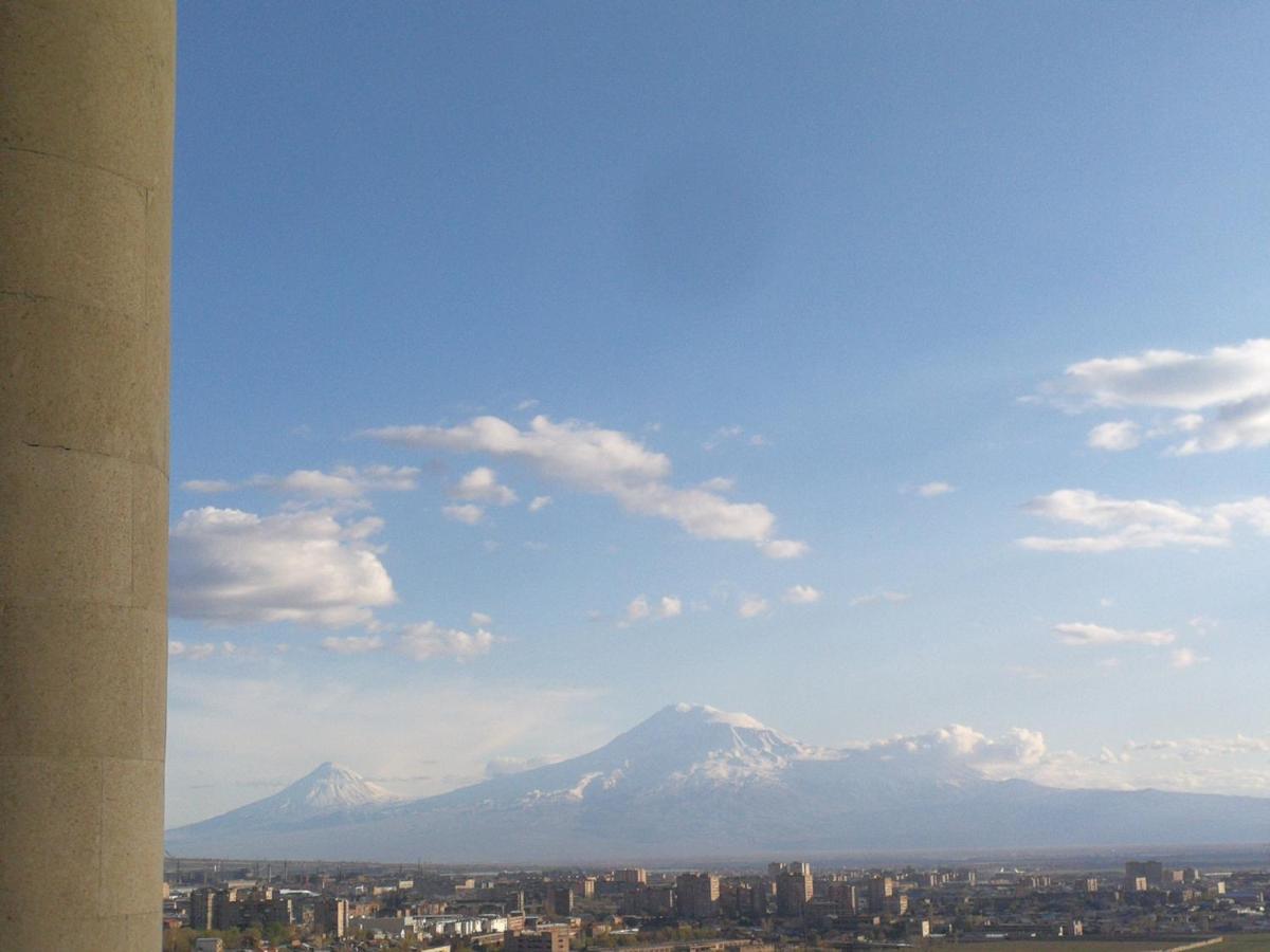 Mountain View Apartment เยเรวาน ภายนอก รูปภาพ